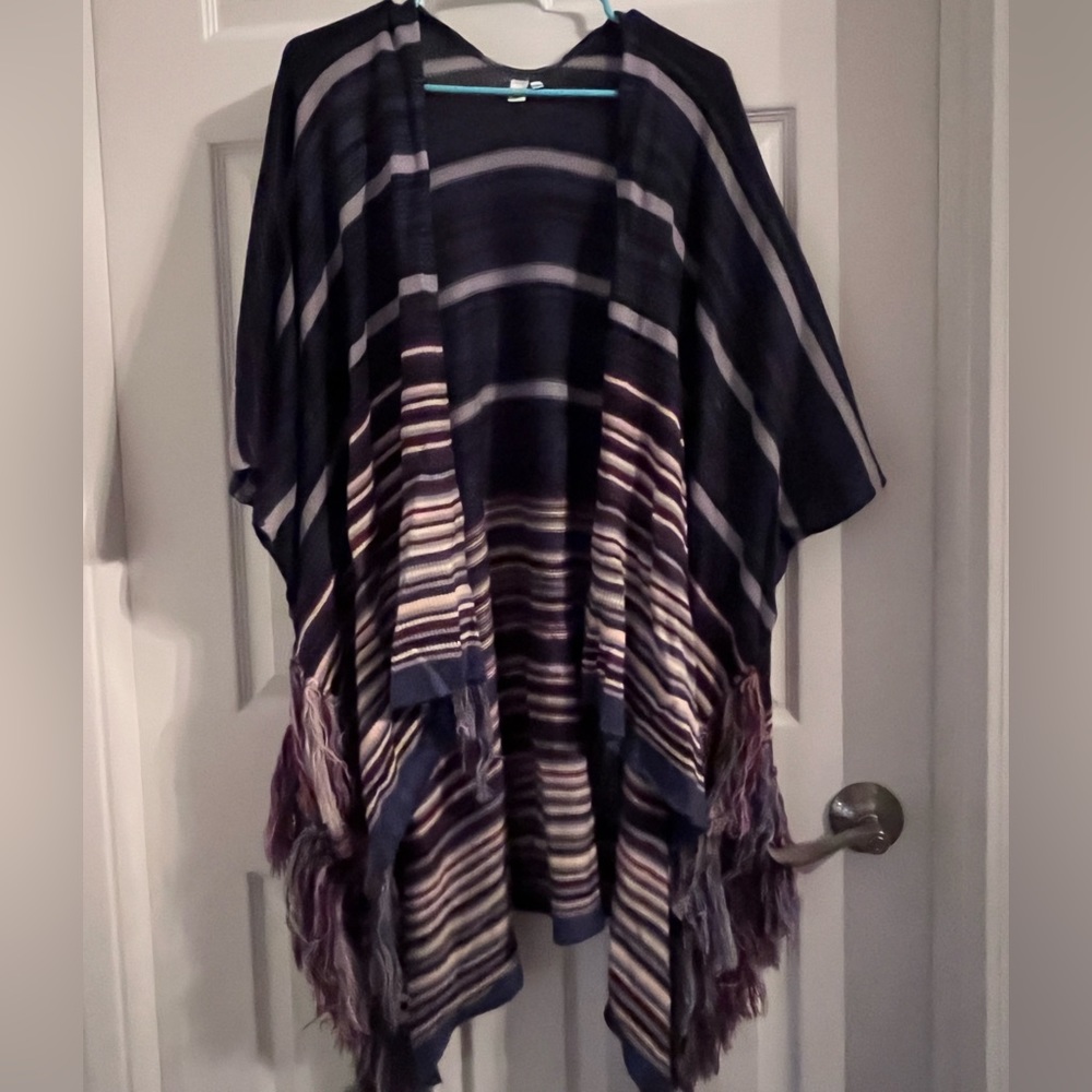 Oversized Sweater with Fringe